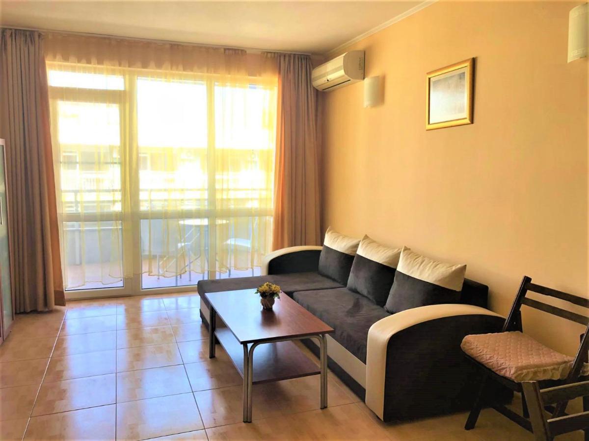 Apartment In Central Plaza Солнечный берег Экстерьер фото